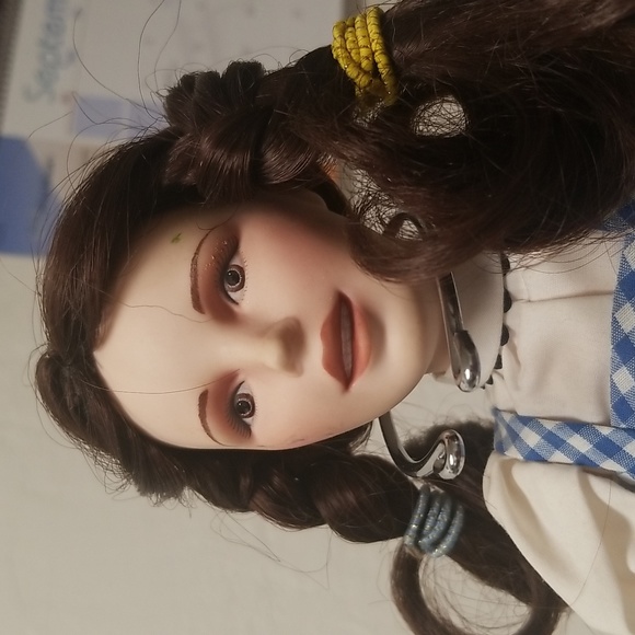 VINTAGE Franklin Heirloom 16" Dorothy Doll w/adjusting stand. No Toto & basket - Picture 5 of 7